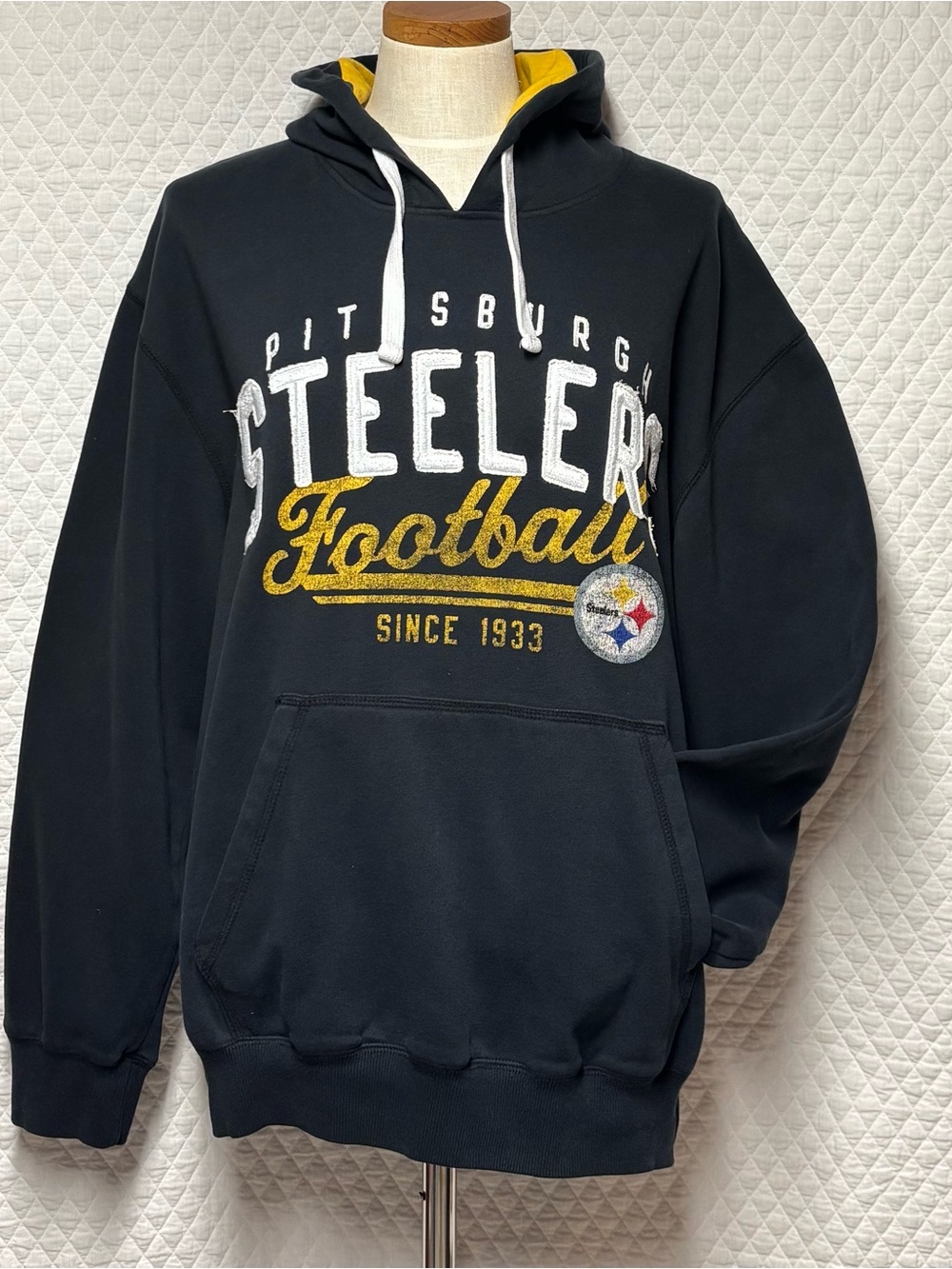 Pittsburgh Steelers Distressed Logo Pullover Hoodie UNISEX